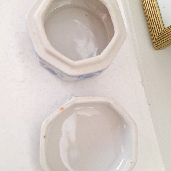 Vintage Blue and White porcelain trinket box jewelry jewellery box chinoiserie - Picture 9 of 9